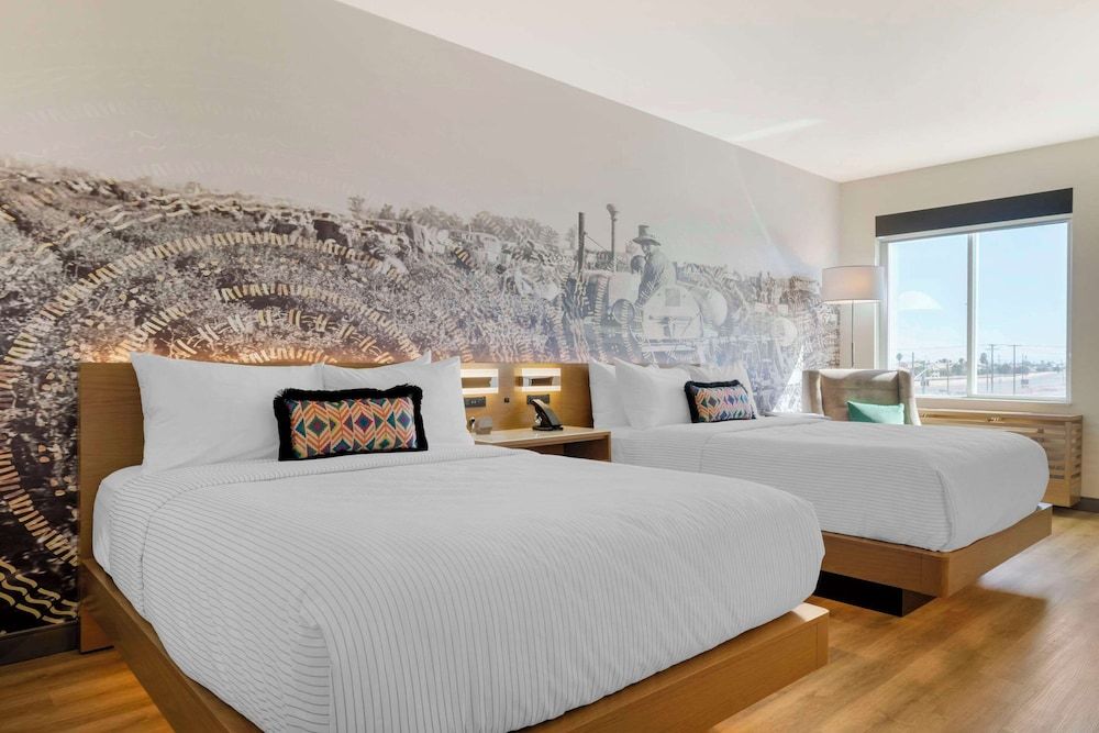 Room, 2 Queen Beds, Accessible, Non Smoking
