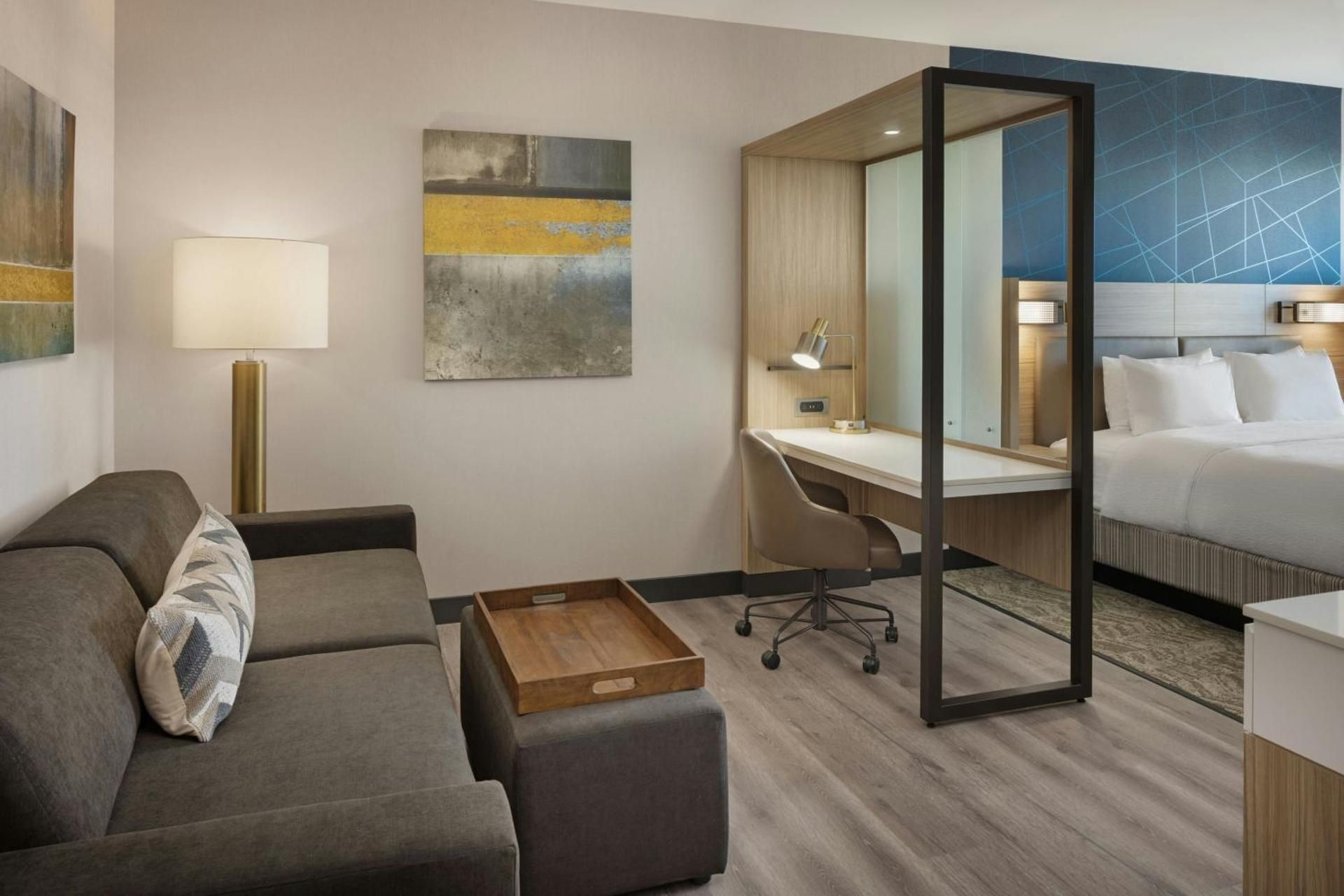 SpringHill Suites by Marriott Bowling Green King Suite 3