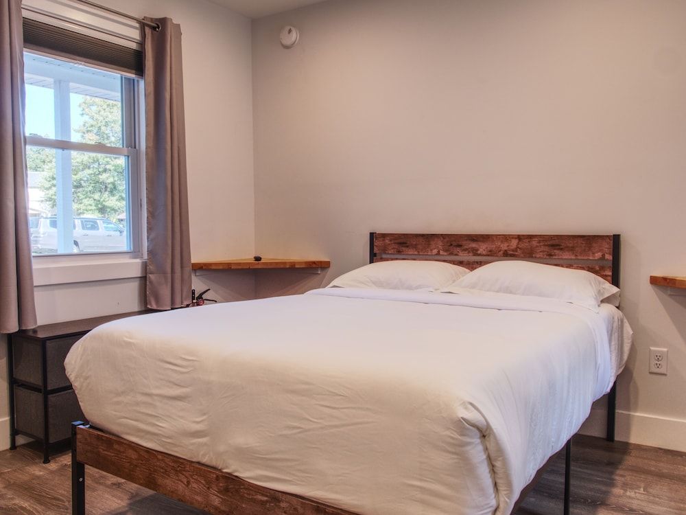 Vermont Suites Economy Studio 2