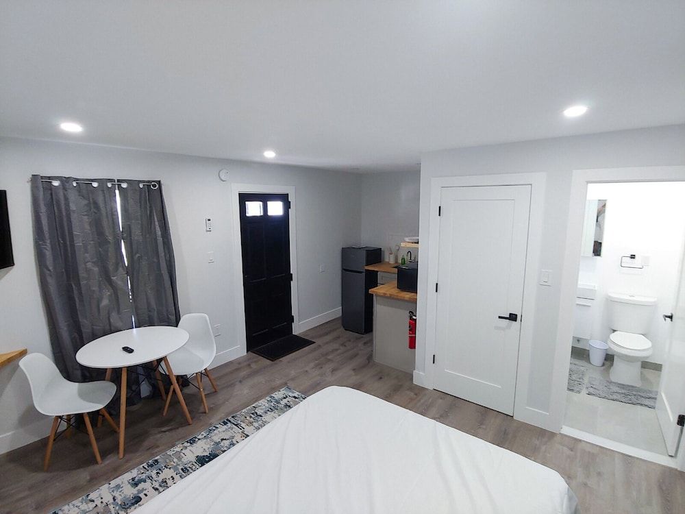 Vermont Suites Junior Studio Suite 2