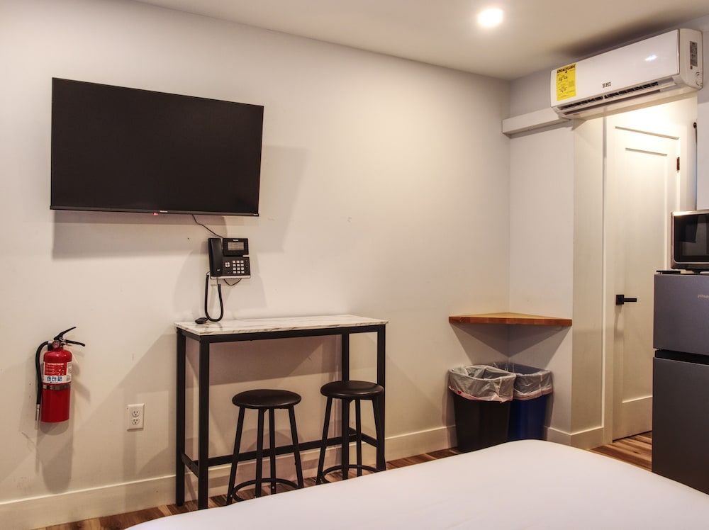 Vermont Suites Junior Studio Suite 7