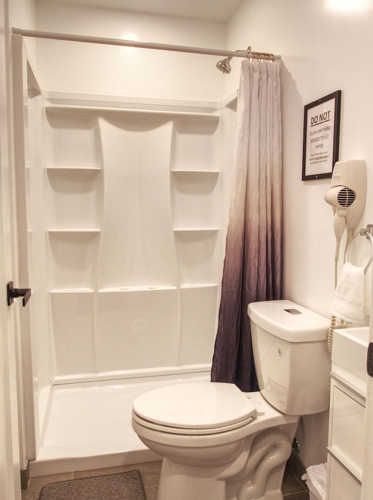 Vermont Suites Economy Studio 6