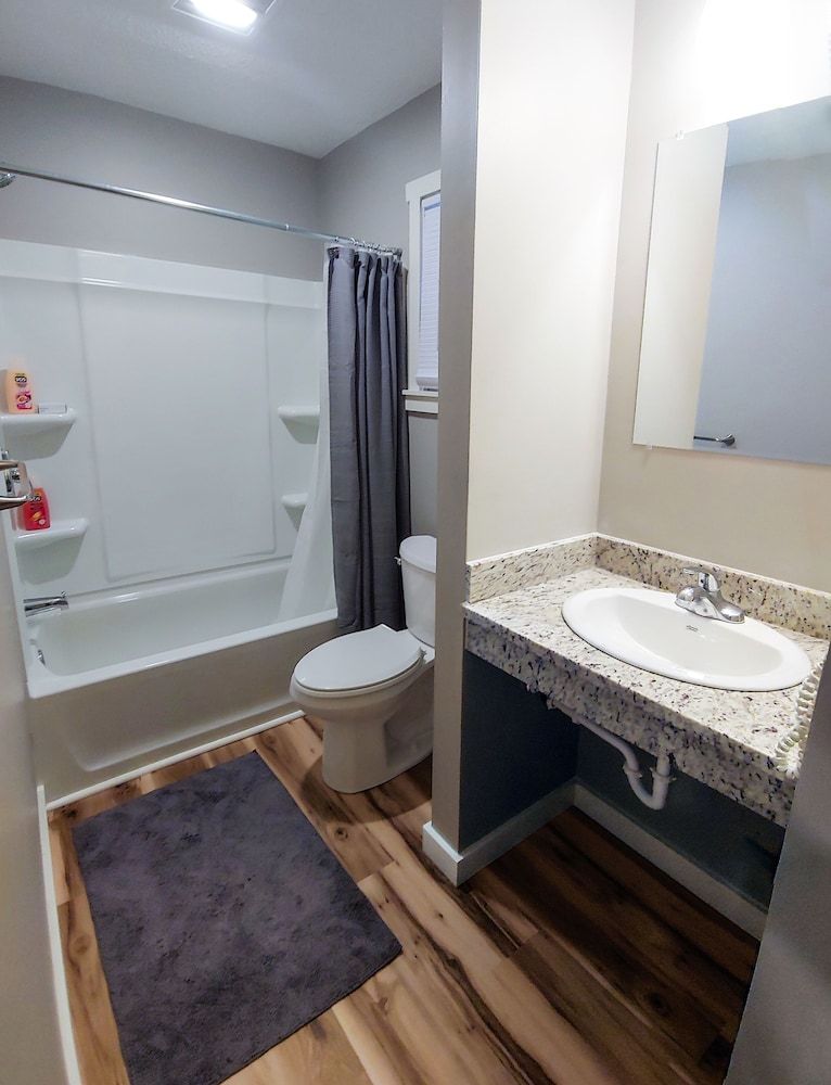 Vermont Suites Junior Studio Suite 6