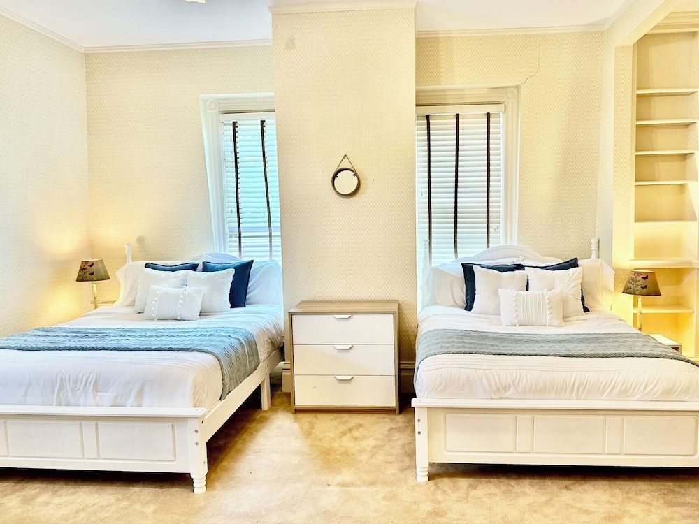 The Underwood-Hale House Family Double Room 2