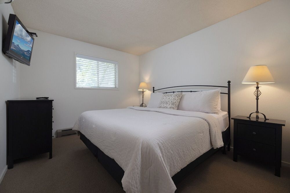 Condo, 1 King Bed with Sofa bed, Fireplace, Garden View (Ponderosa Vista)