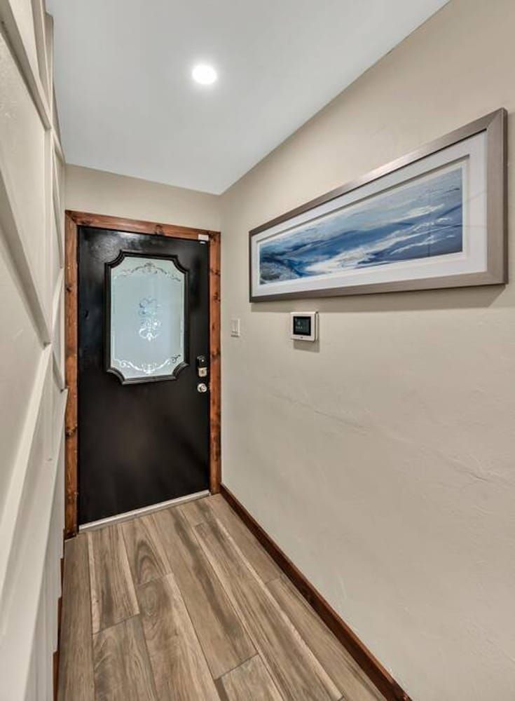 New Cozy Retreat Located 15 Minutes to Waco House 13