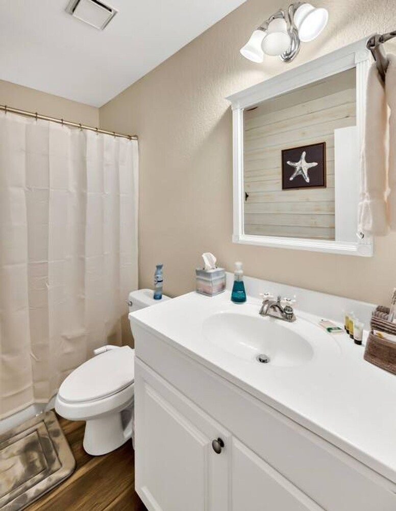 New Cozy Retreat Located 15 Minutes to Waco House 10