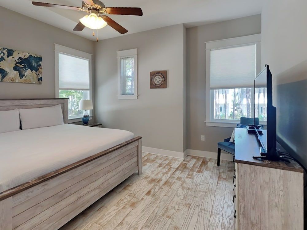 House, Multiple Beds, Patio (Prominence North #54A)