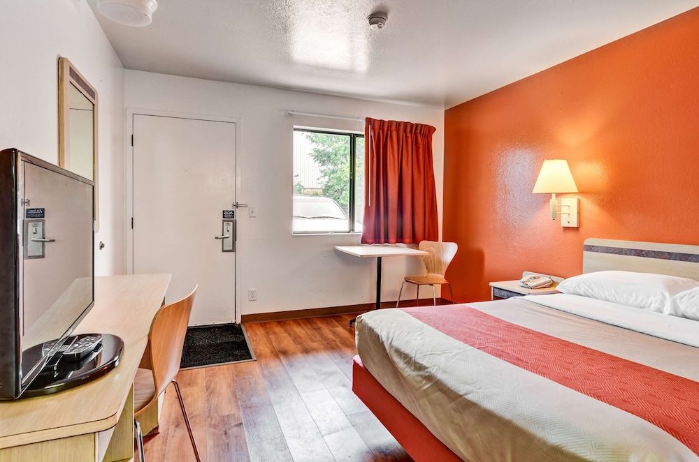 Standard Room, 1 Double Bed, Accessible, Non Smoking