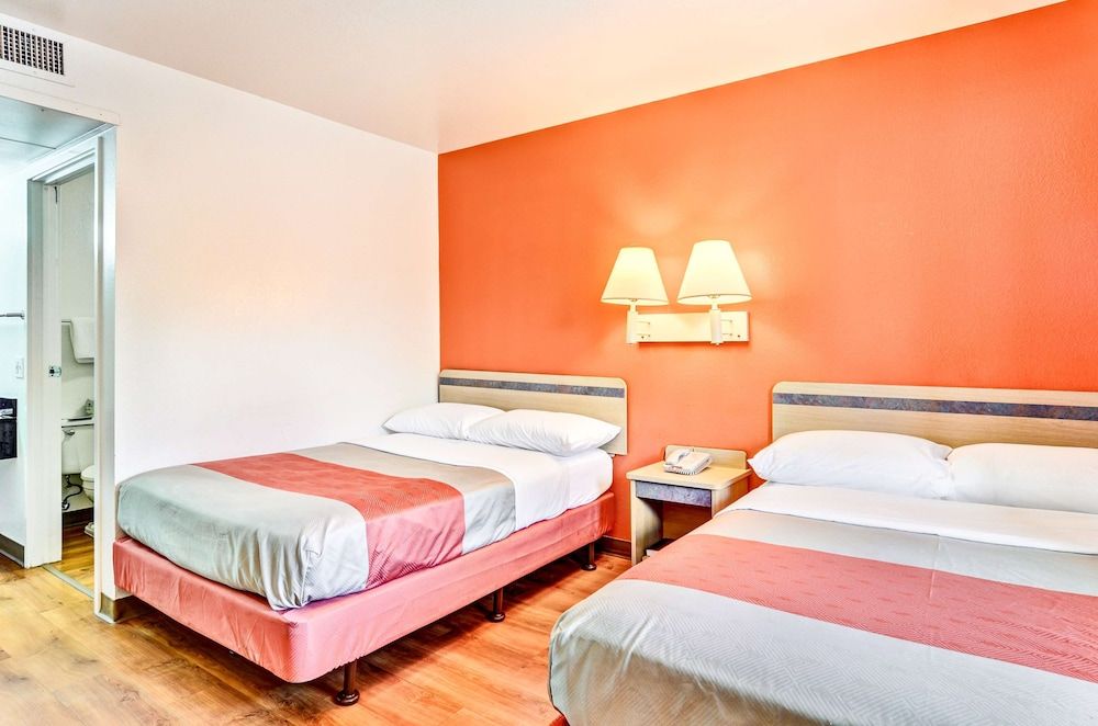 Standard Room, 2 Double Beds, Non Smoking