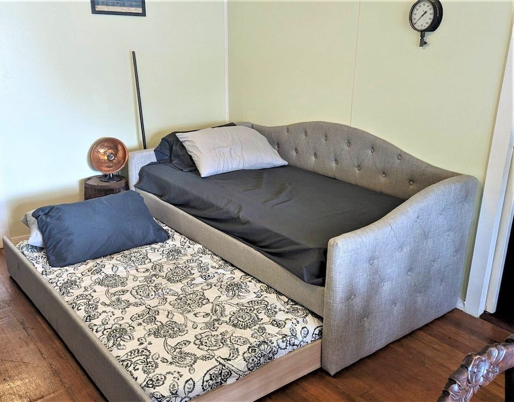 Siltcoos Station Retreats Cabin, 1 Bedroom, Kitchen, Lake View 5