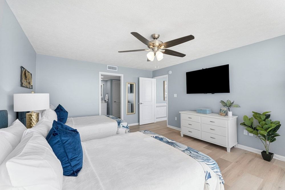 "Once Upon a Tide" - 2 Bedroom 2 Bath Beachfront Condo