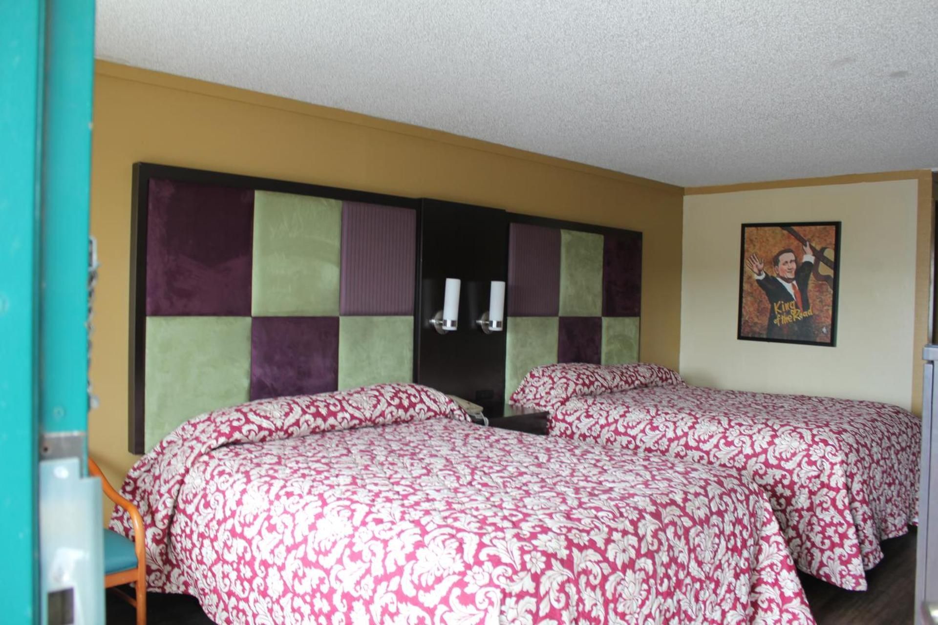 Deluxe Double Room (2 Adults + 1 Child)
