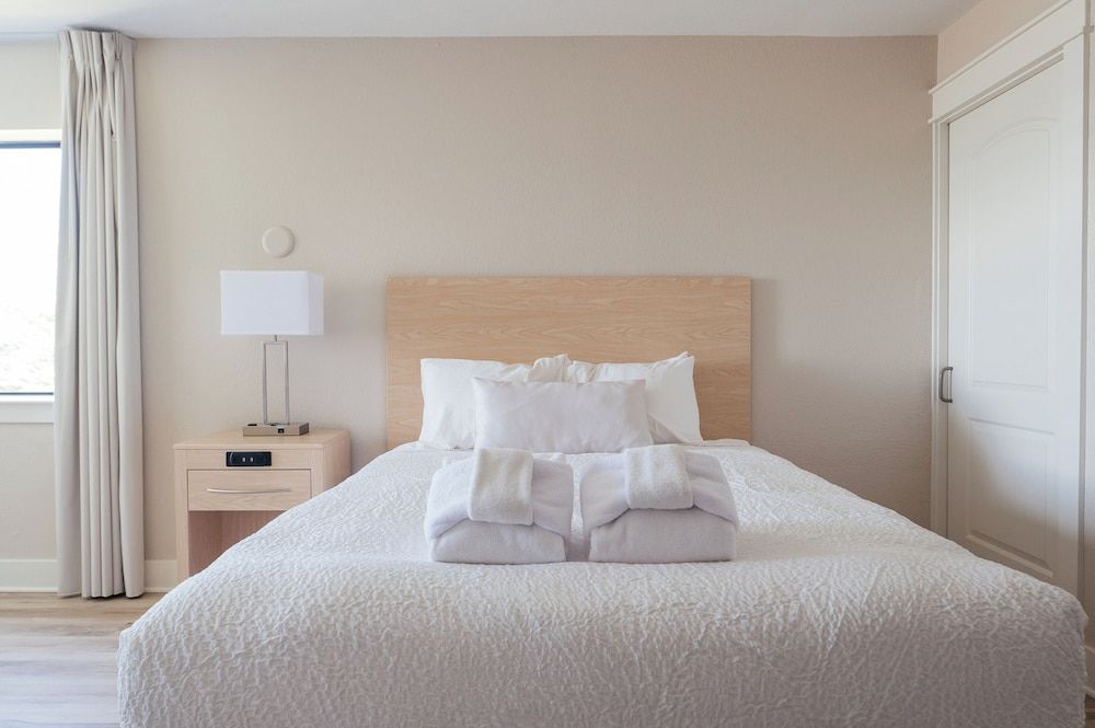 Kasa Gold Coast Inn Traverse City Classic Room (Self Check-in) 4