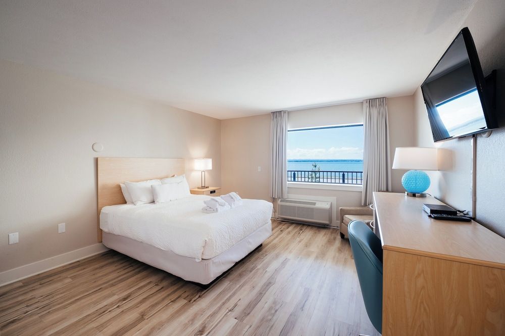 Kasa Gold Coast Inn Traverse City Family Suite (Self Check-in) 2