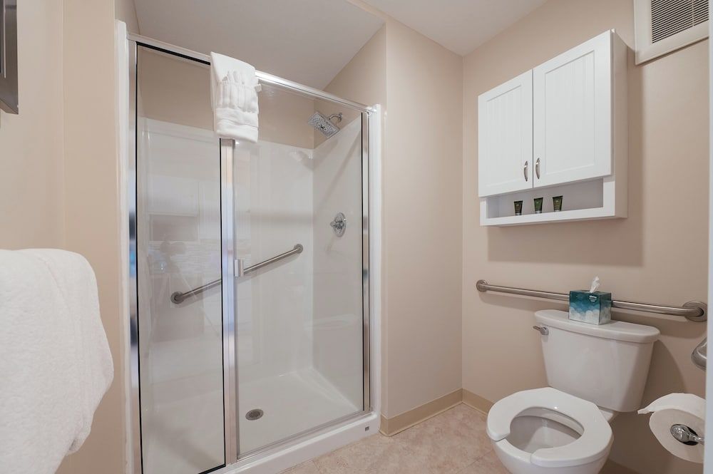 Kasa Gold Coast Inn Traverse City Family Suite (Self Check-in) 4