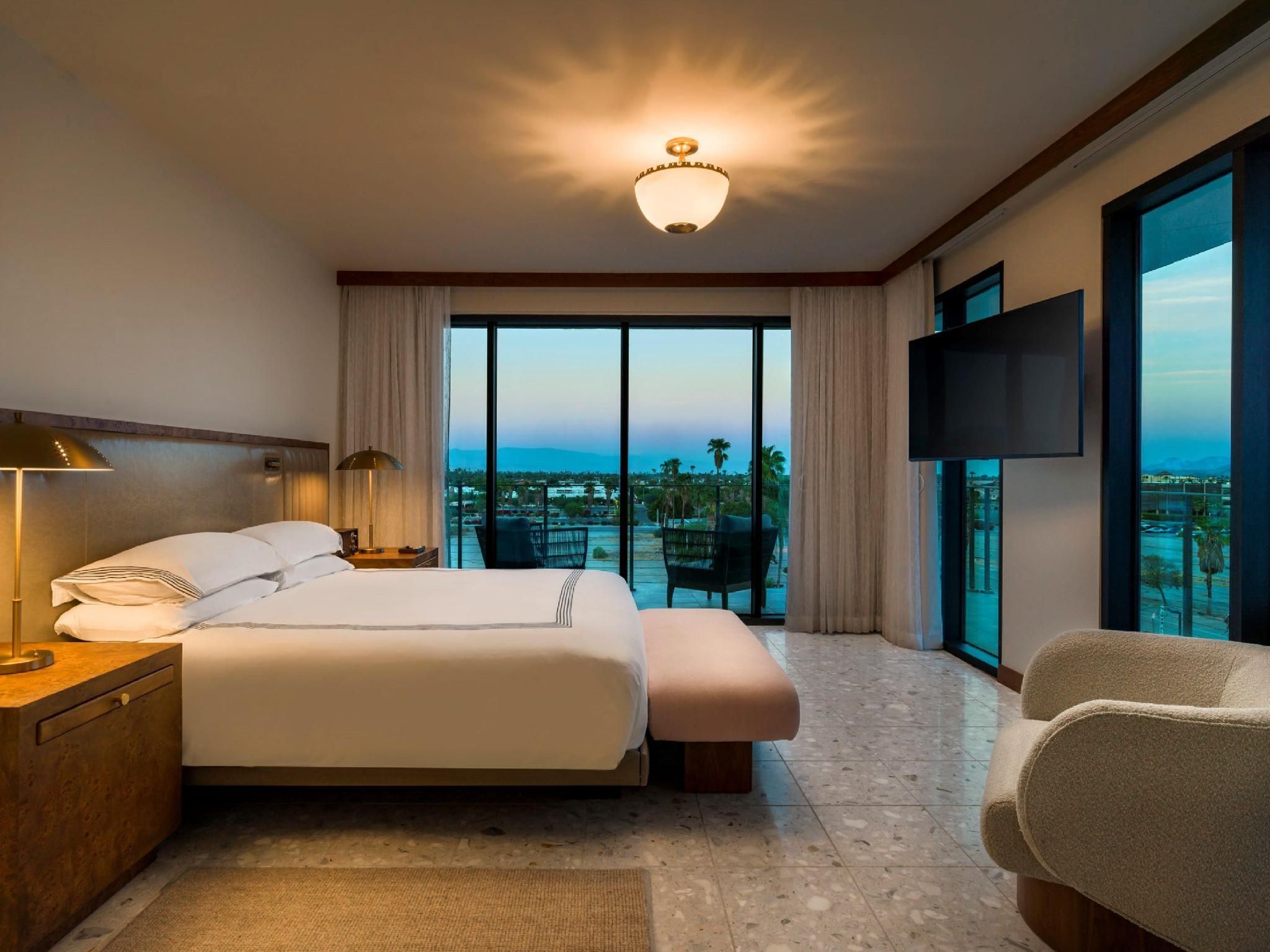 Canyon Upper Stories Suite