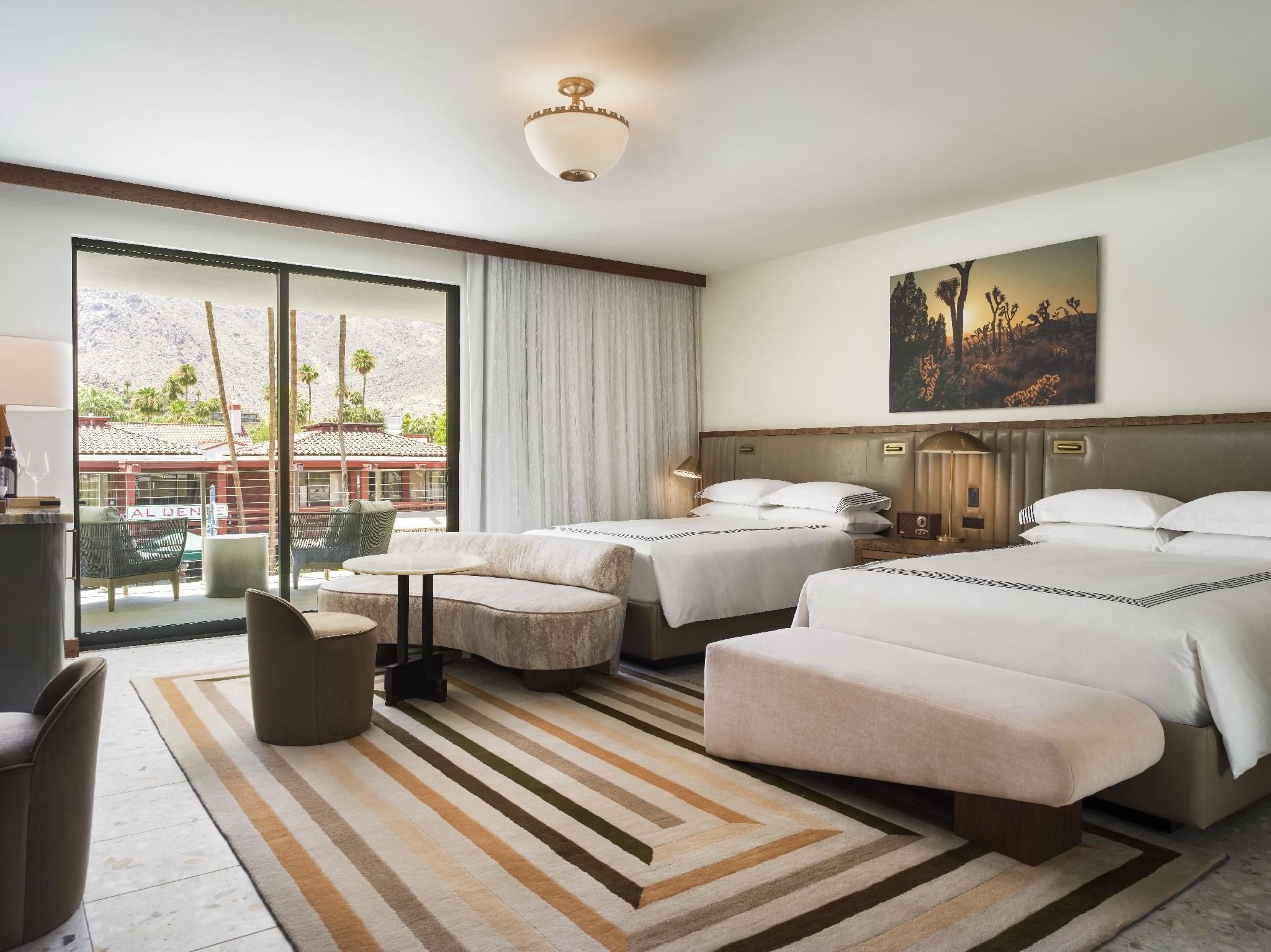 2 Queen Beds View Room With Balcony