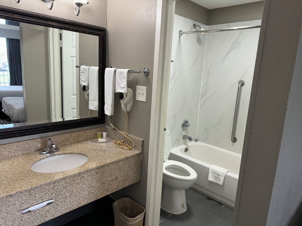 Homegate Inn And Suites Collierville TN Deluxe Studio Suite 3