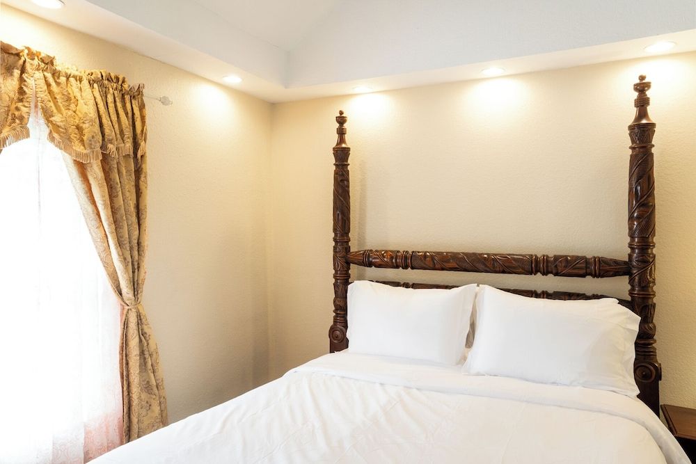 Cabin, 1 Queen Bed, Non Smoking