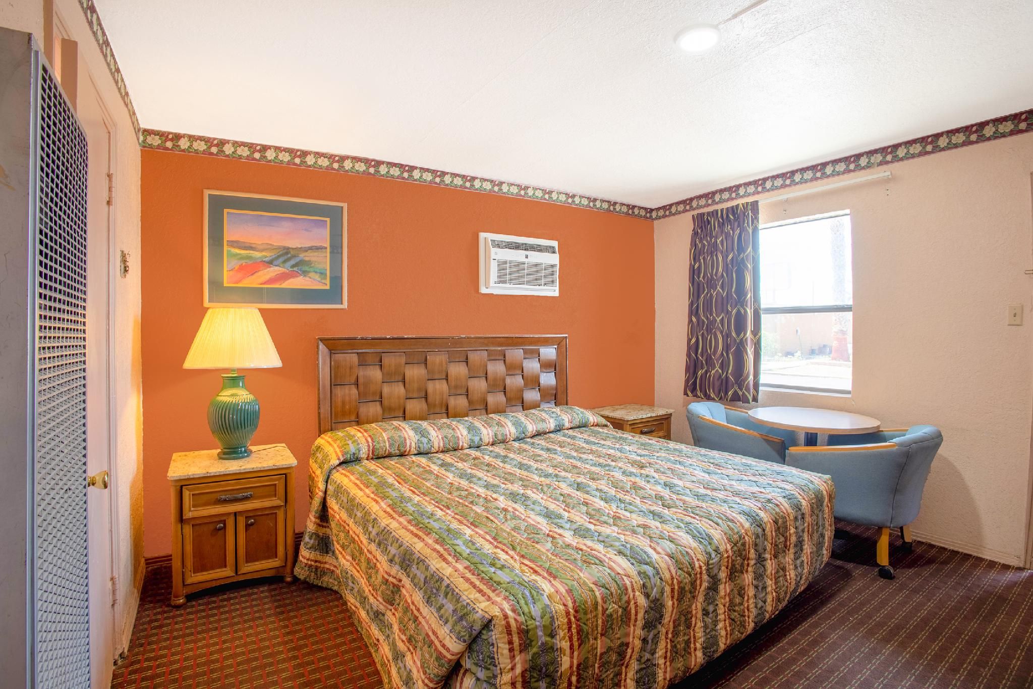 King Bed Accessible