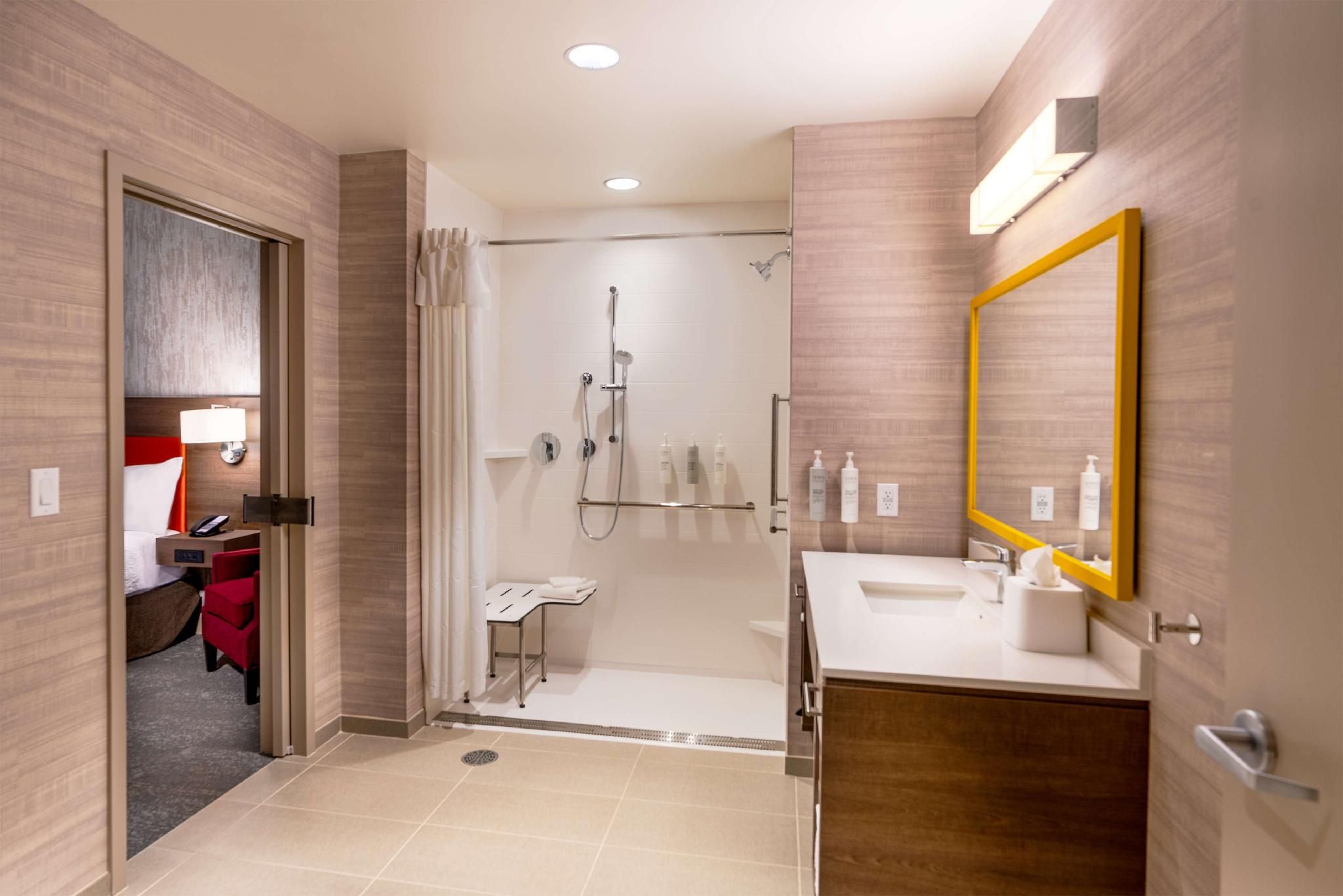 Home2 Suites by Hilton Bozeman Midtown 2 Qn Mobility Accessible Ri Shower Studio Ste