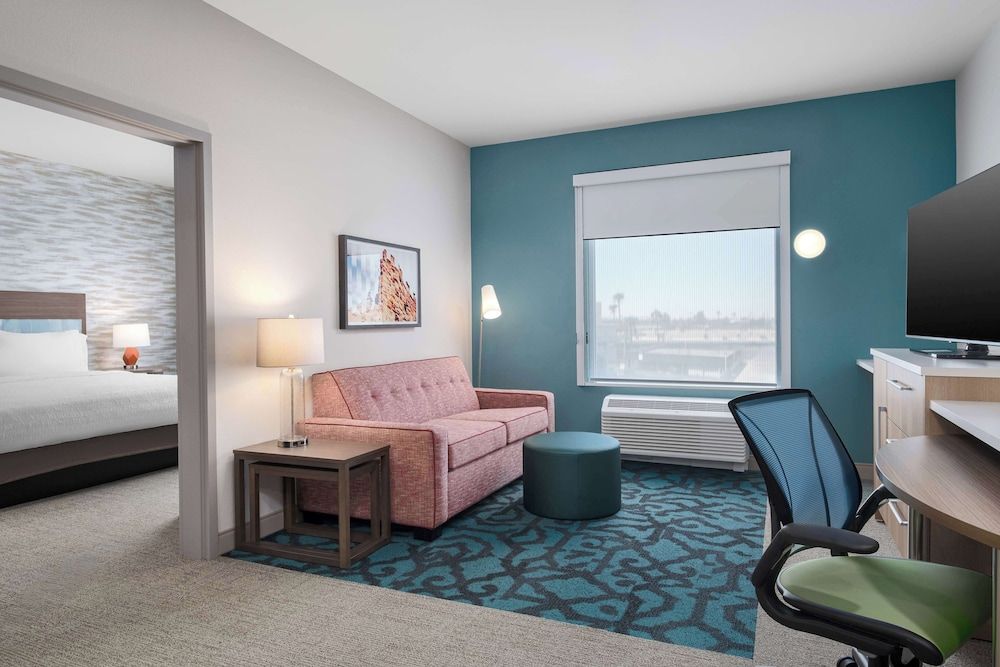 Home2 Suites BY Hilton Phoenix Midtown Suite, 1 King Bed, Accessible (Roll-In Shower) 2