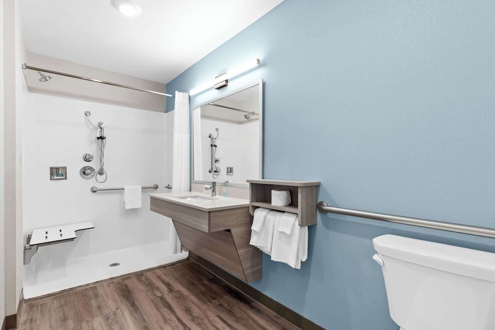 WoodSpring Suites Centennial - Denver Tech Center Suite, 1 Queen Bed, Accessible, Non Smoking (Transfer Shower) 3
