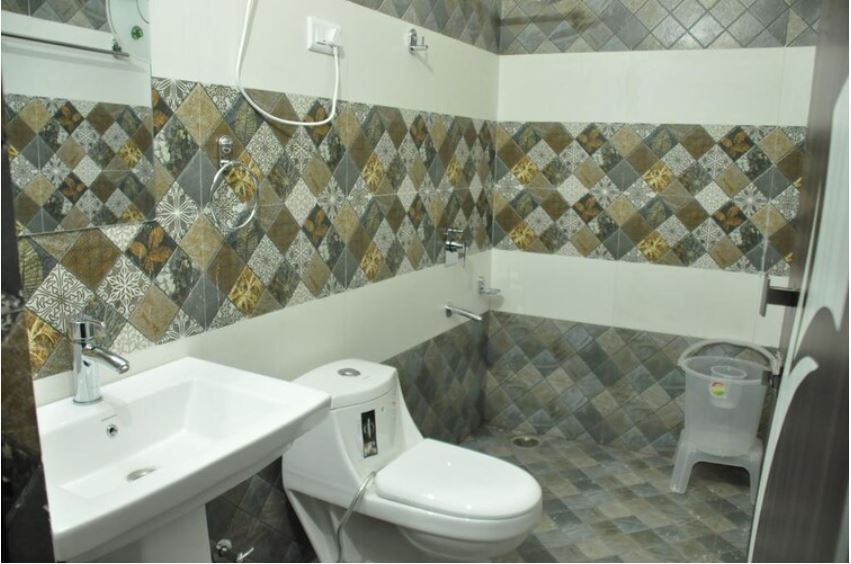 Uno Premium Dalhousie Deluxe Room Non Ac 5