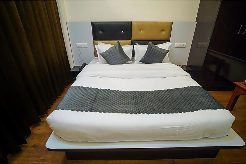 Uno Premium Dalhousie Deluxe Room Non Ac 3