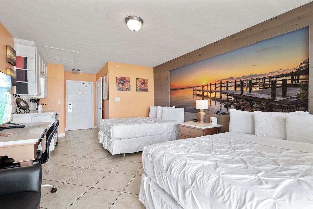 Oceanfront Inn Room, 2 Double Beds, Balcony, Ocean View (Oceanfront Inn Room #24) 2