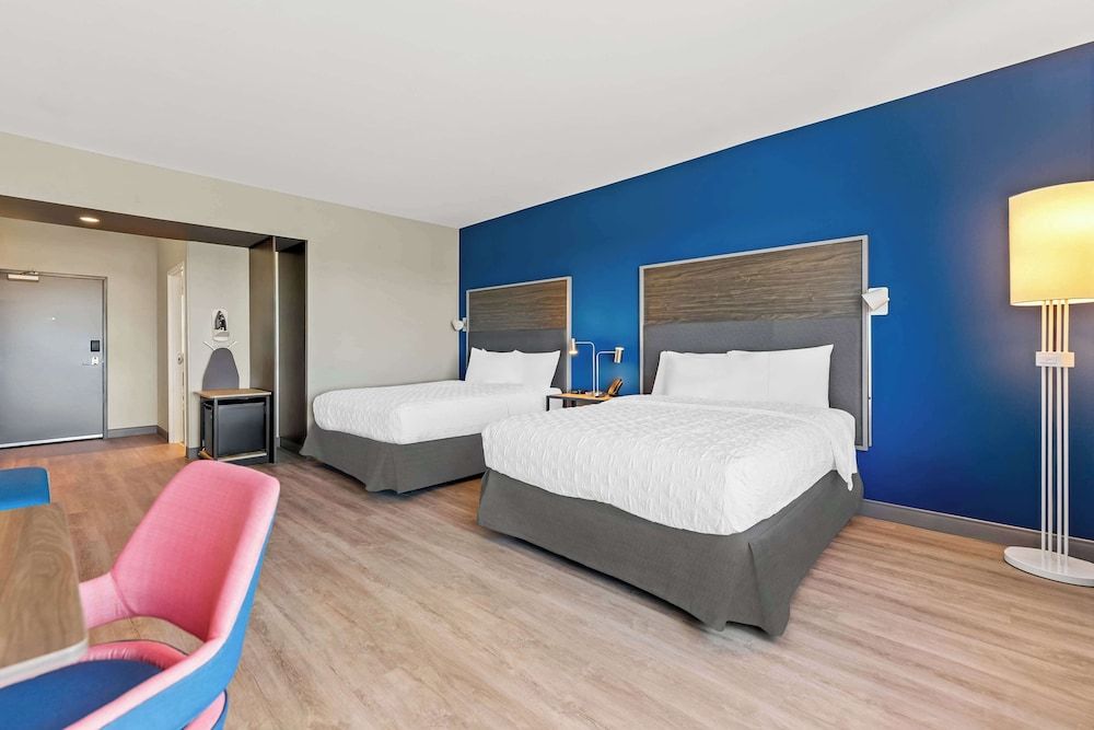 Room, 2 Queen Beds, Accessible (Hearing)