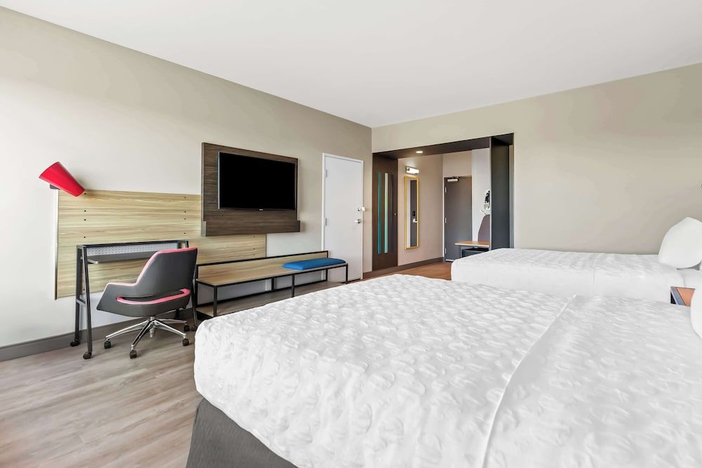 Room, 2 Queen Beds, Accessible (Hearing)