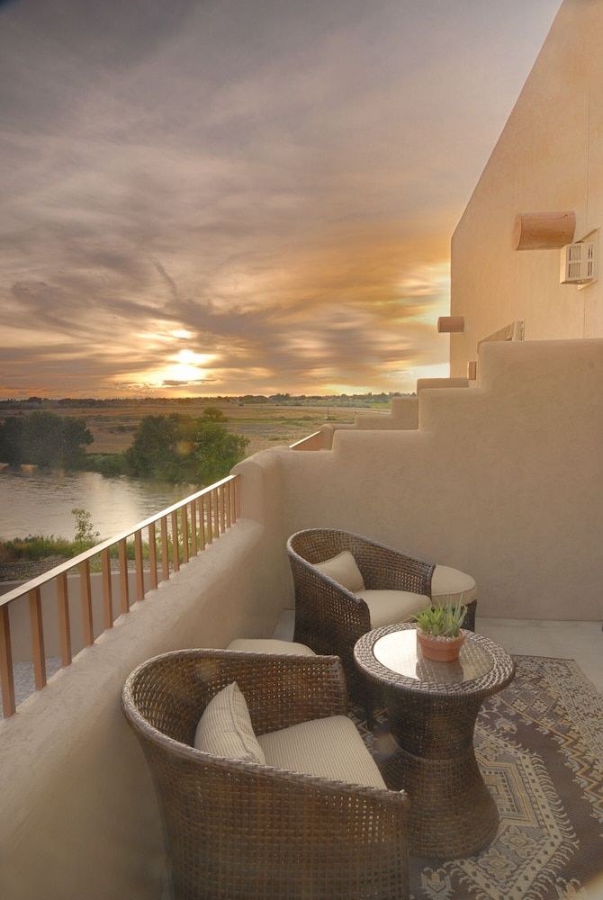 Deluxe Suite, Balcony, Valley View