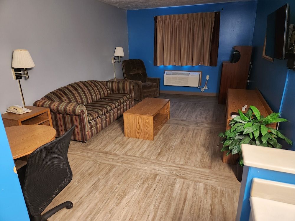 Super Star Inn & Suite Lincoln Crete Basic Single Room 6