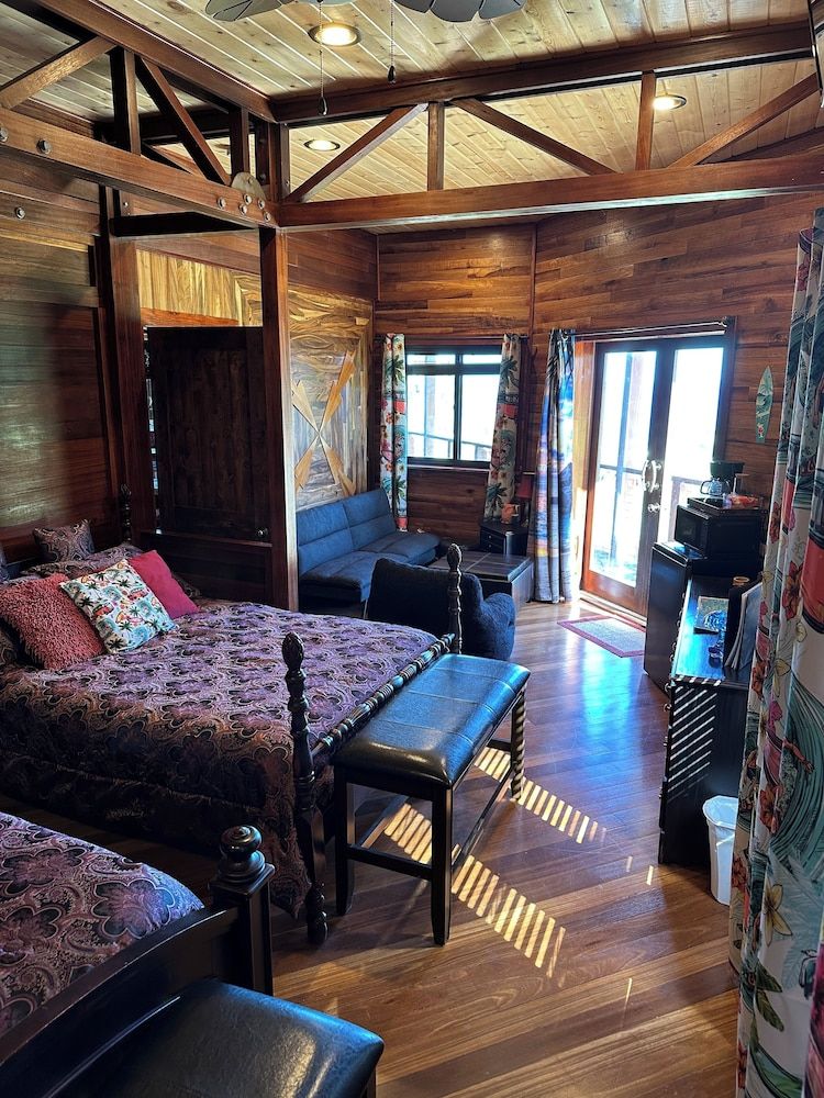 Hawaii Magic Skies Farmstay Luxury Quadruple Room, Multiple Beds, Ocean View 10