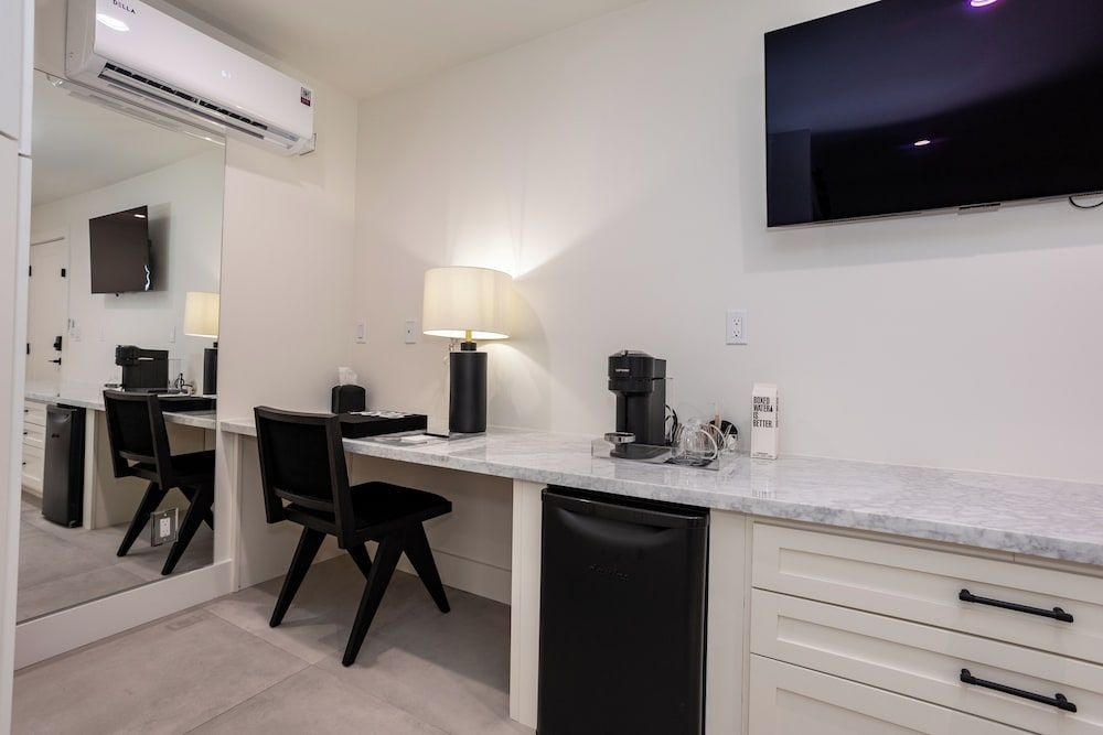 Hotel Bayit Standard Room, 1 Queen Bed 5