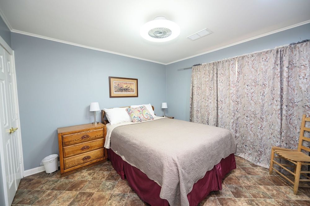 Turn On Inn Family Cabin