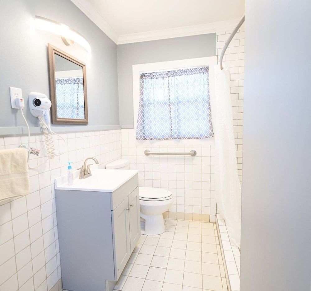 Turn On Inn Family Cabin 3