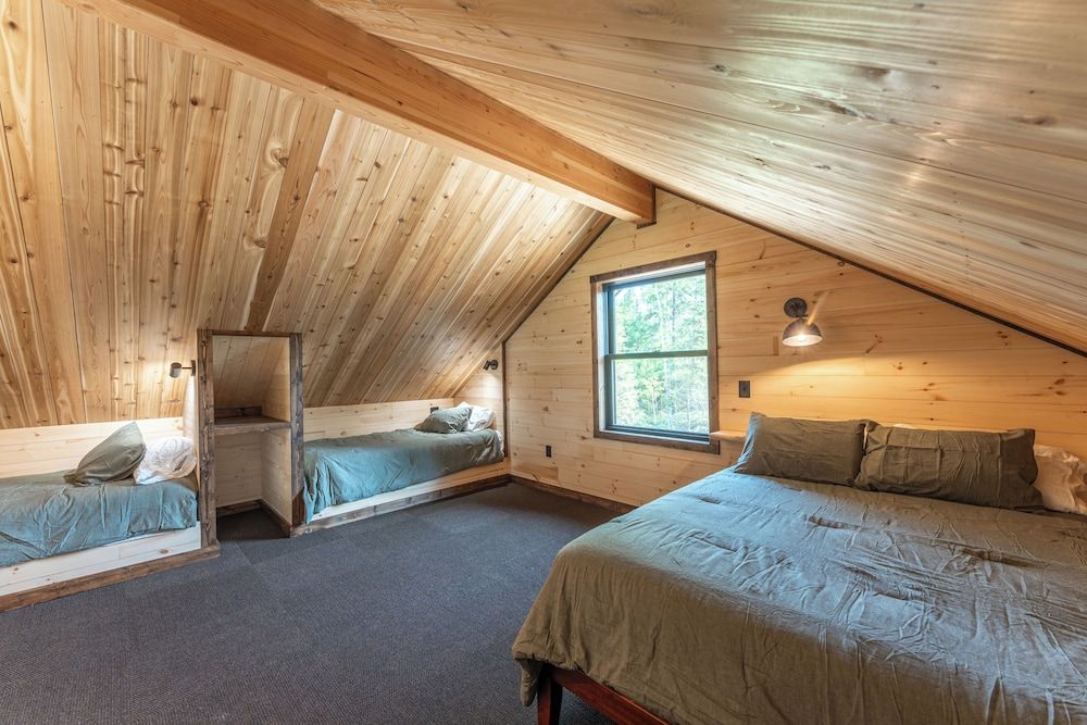 Comfort Cabin, 2 Bedrooms, Sauna, Lake View
