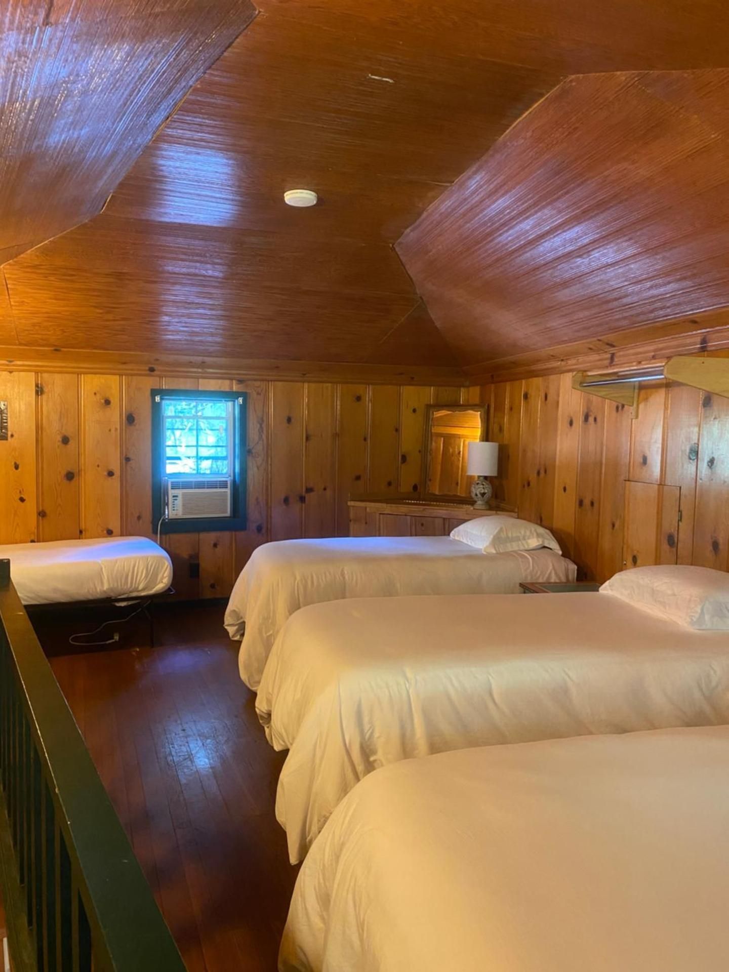 Classic Quadruple Room