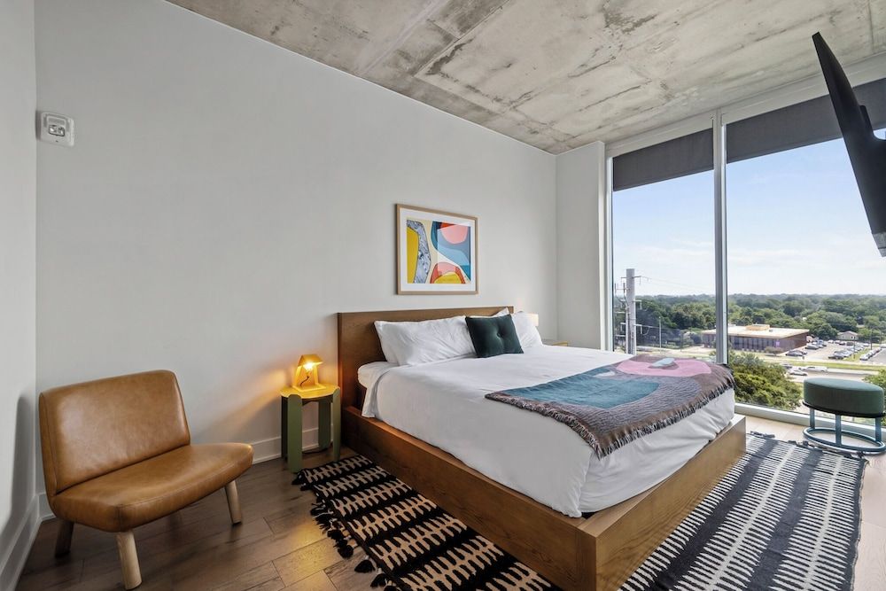Condo, 1 King Bed with Sofa bed, City View