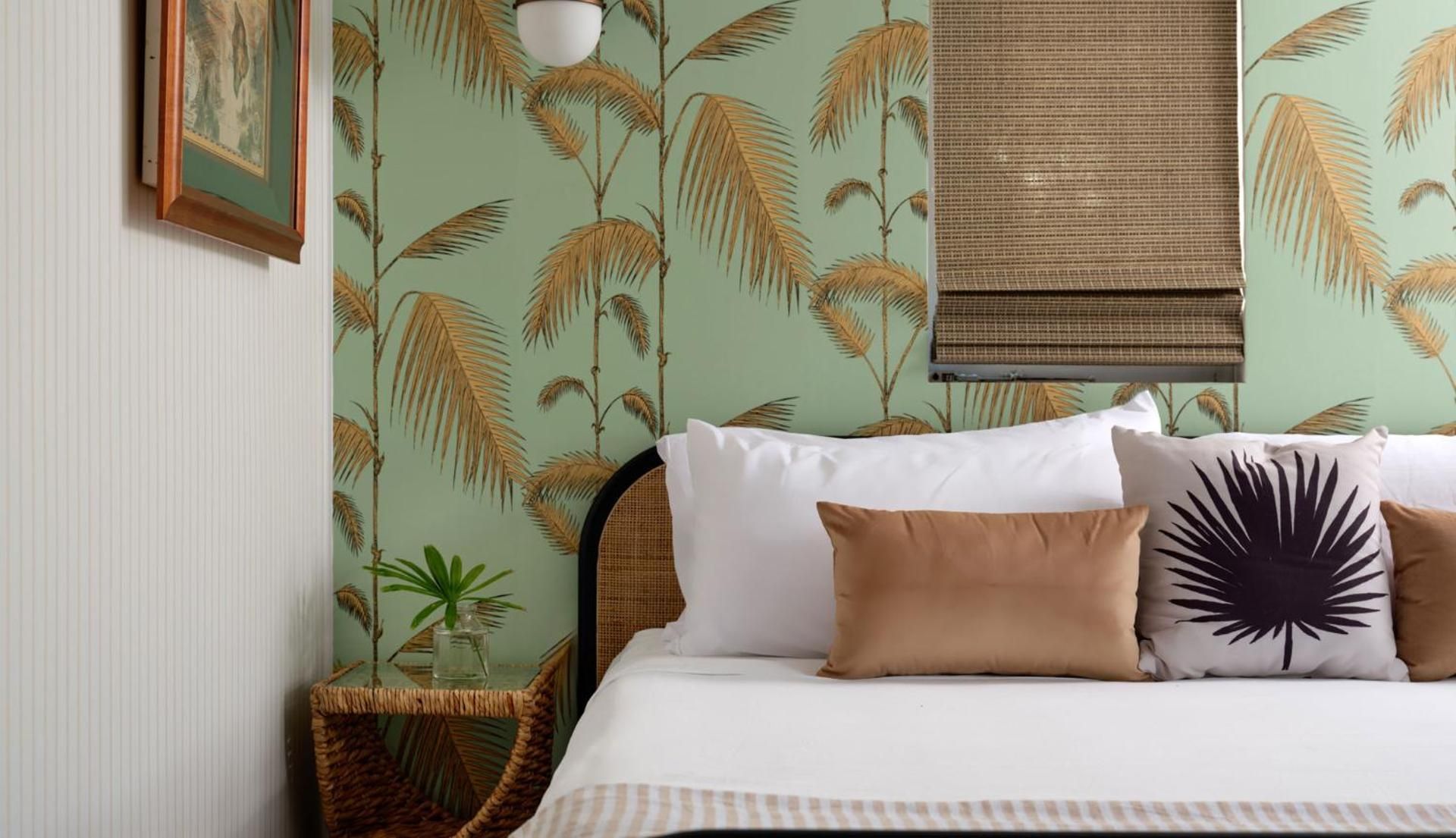 The Historic Wailuku Inn Maui Executive Suite 2