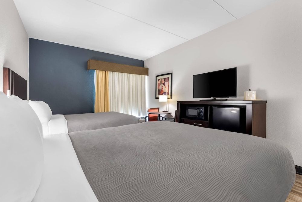 Standard Room, 2 Queen Beds, Non Smoking