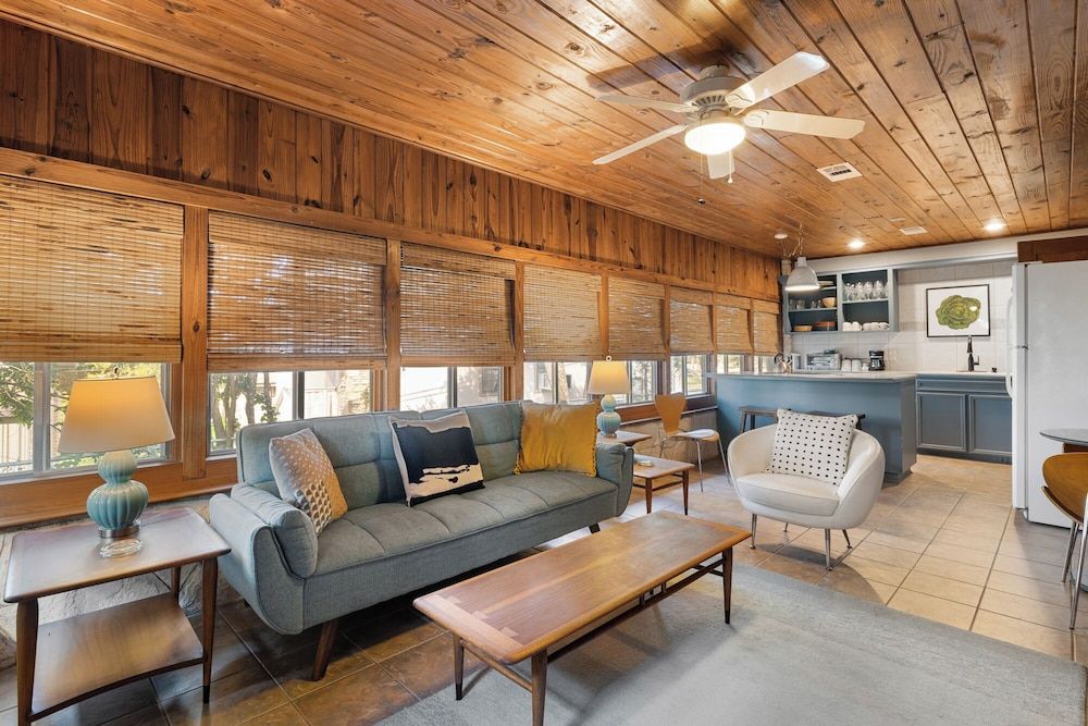 Waterlily Serenity - 2 Bedroom-Creekside