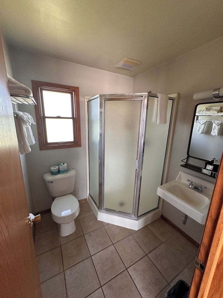 Grant Hills Motel Basic Double Room 4