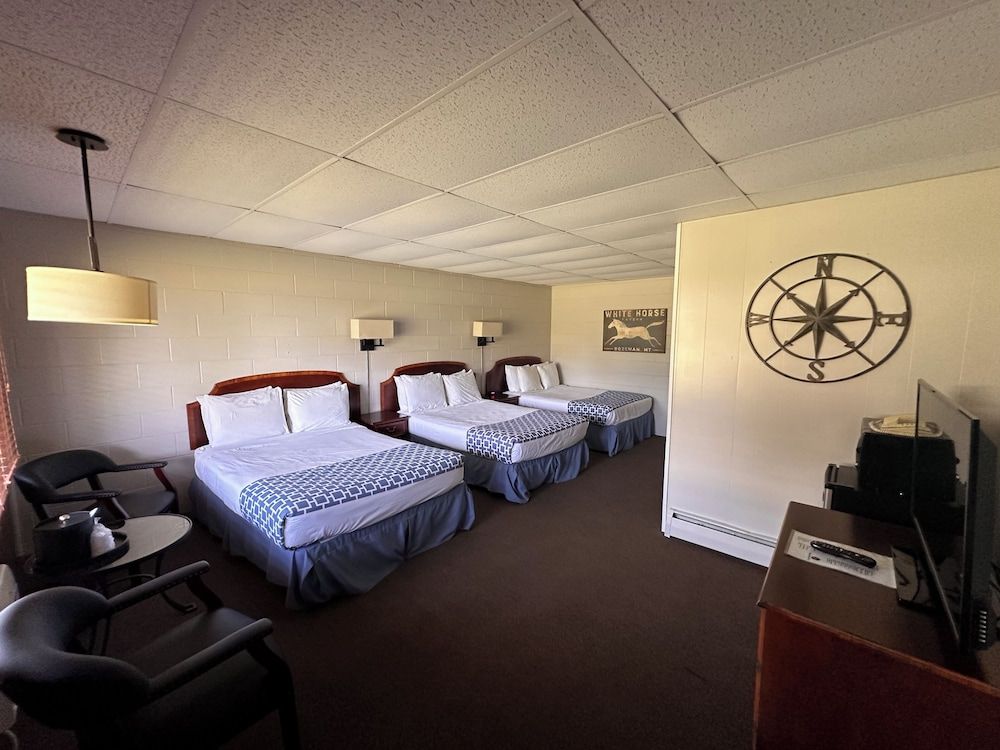 Grant Hills Motel Basic Triple Room