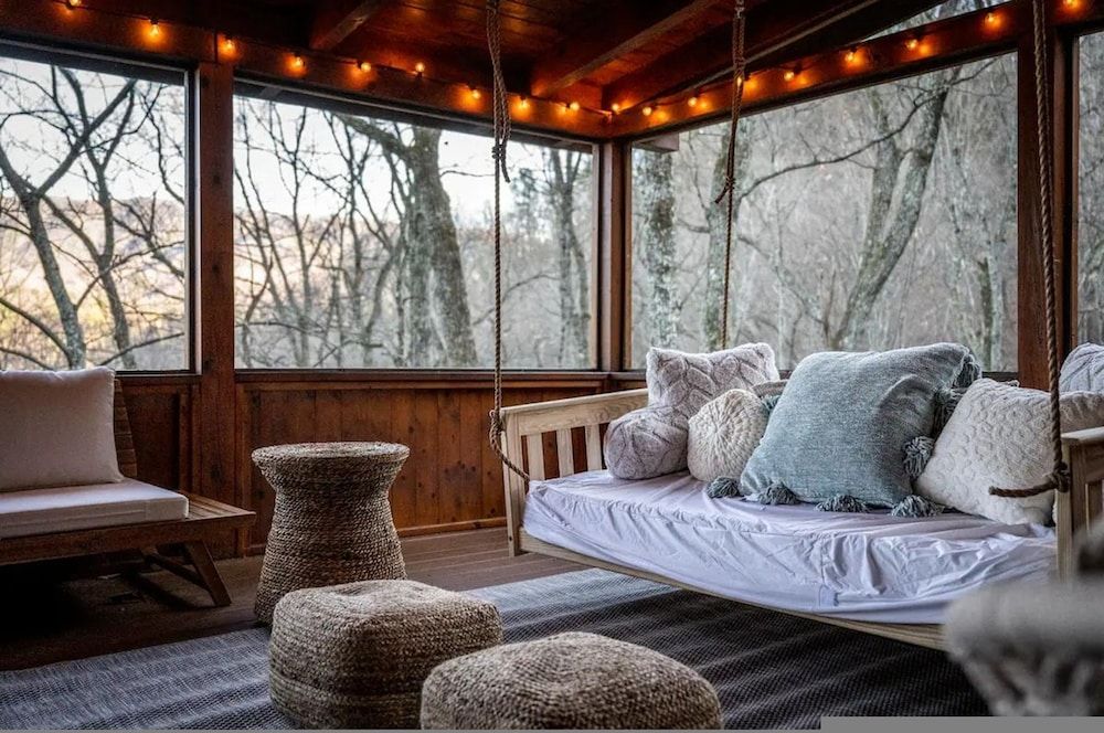 High-end Luxury Cabin Sauna Hot Tub Gameroom Apartment 36