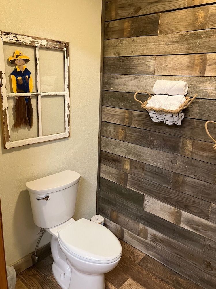 Prairie Rose Inn Room 4 Stockrange 2