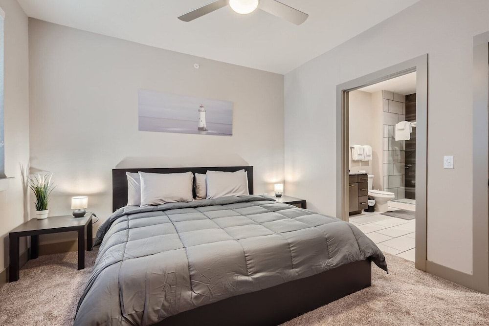 Luxury Apartment, 2 Bedrooms, Kitchen, Garden View